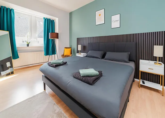 Smart Home - Essen - Perfect For 5 Guests! Central - Balcony - Netflix - Free Parking Zone