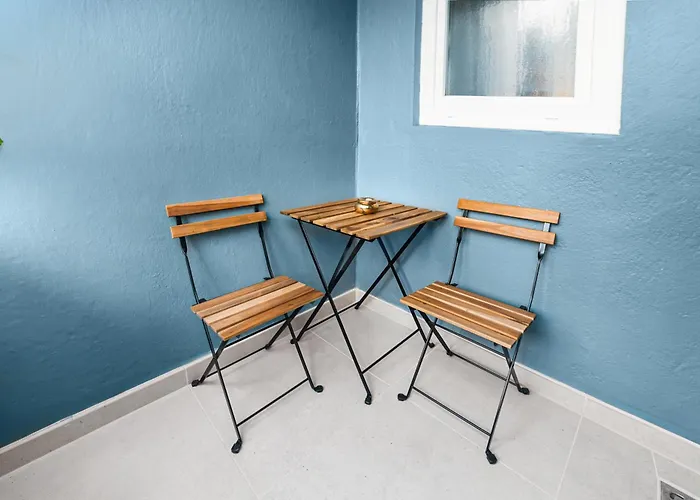 Smart Home - Essen - Perfect For 5 Guests! Central - Balcony - Netflix - Free Parking Zone